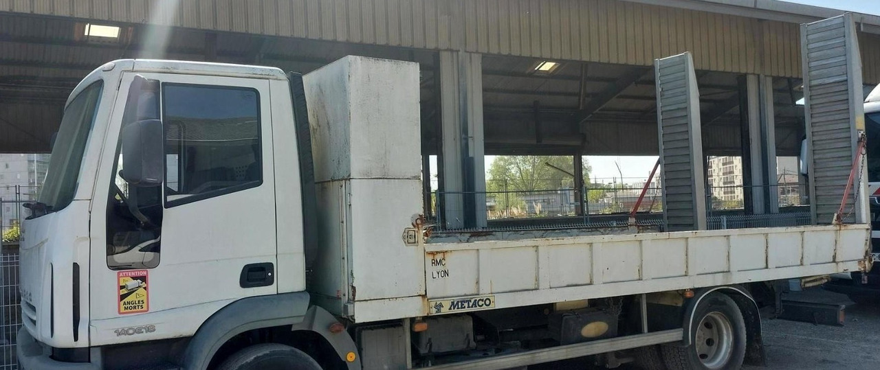 IVECO CARGOBUL - Autószállító teherautó: 2 kép. IVECO CARGOBUL - Autószállító teherautó: 2 kép.