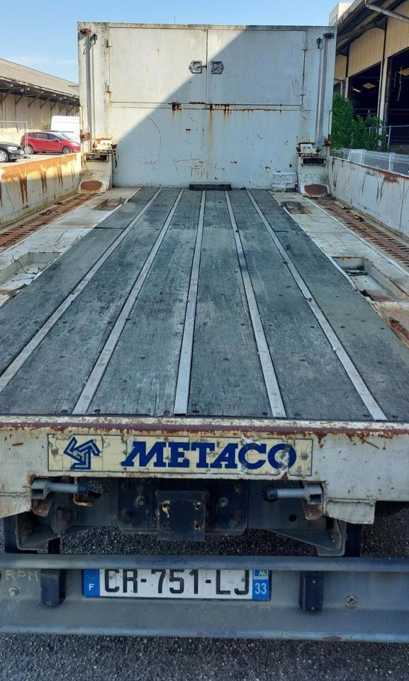 IVECO CARGOBUL - Autószállító teherautó: 3 kép. IVECO CARGOBUL - Autószállító teherautó: 3 kép.