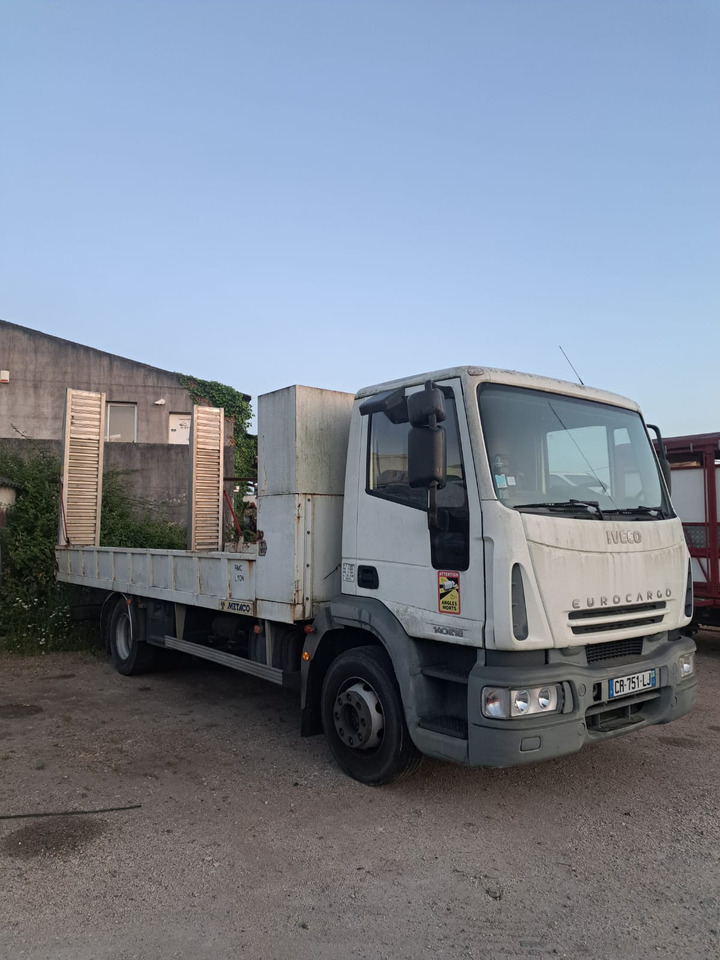 IVECO CARGOBUL - Autószállító teherautó: 1 kép. IVECO CARGOBUL - Autószállító teherautó: 1 kép.
