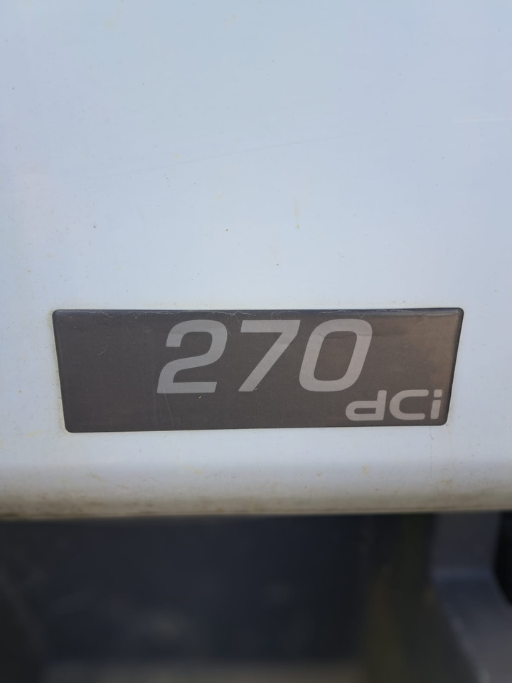 RENAULT 270 DCI - Billenőplatós teherautó: 5 kép. RENAULT 270 DCI - Billenőplatós teherautó: 5 kép.