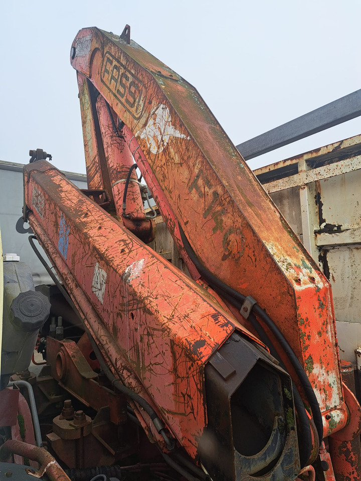 RENAULT - Platós teherautó: 3 kép. RENAULT - Platós teherautó: 3 kép.