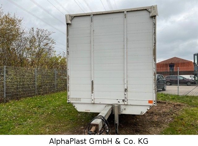 Krukenmeier Schiebeplane 1-Achs Hänger - Ponyvás pótkocsi: 2 kép. Krukenmeier Schiebeplane 1-Achs Hänger - Ponyvás pótkocsi: 2 kép.