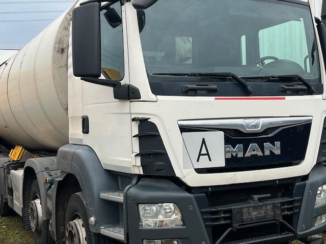 MAN TGS 35.360 8x2 - Szemetesautó: 1 kép. MAN TGS 35.360 8x2 - Szemetesautó: 1 kép.