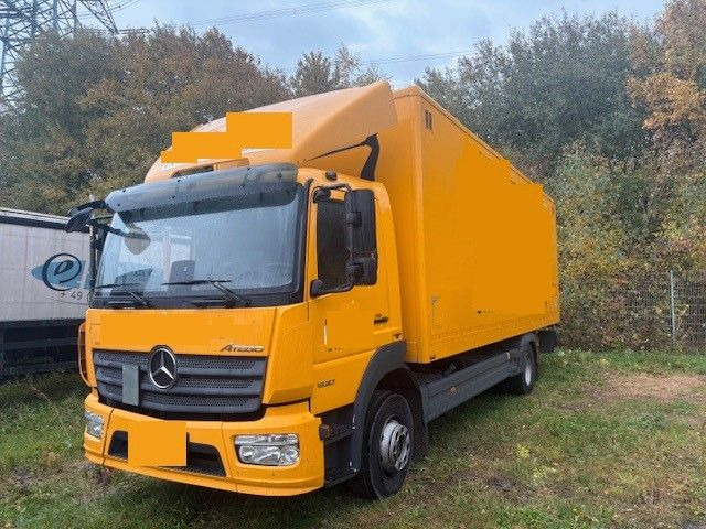 Mercedes-Benz Atego 1230 1230,1530 LBW - Dobozos felépítményű teherautó: 1 kép. Mercedes-Benz Atego 1230 1230,1530 LBW - Dobozos felépítményű teherautó: 1 kép.