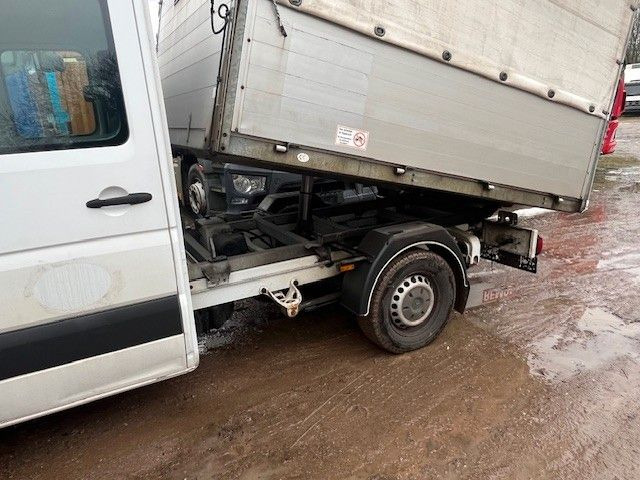 Mercedes-Benz Sprinter - Billenőplatós kisteherautó: 1 kép. Mercedes-Benz Sprinter - Billenőplatós kisteherautó: 1 kép.