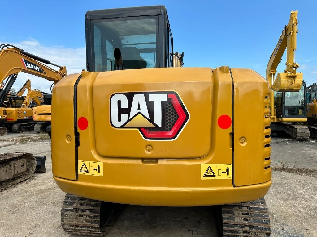 CAT 306E2 - Minikotró: 5 kép. CAT 306E2 - Minikotró: 5 kép.