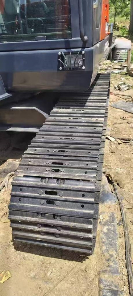 Doosan DX 60 - Lánctalpas kotró: 3 kép. Doosan DX 60 - Lánctalpas kotró: 3 kép.