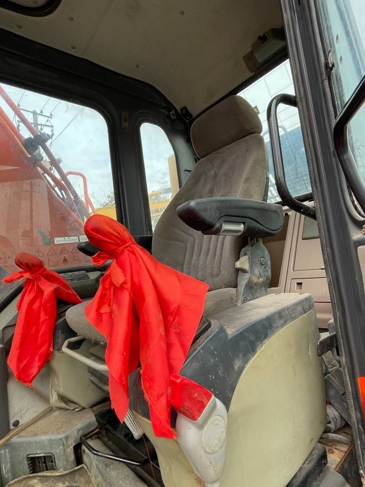 Doosan dx150 - Lánctalpas kotró: 4 kép. Doosan dx150 - Lánctalpas kotró: 4 kép.