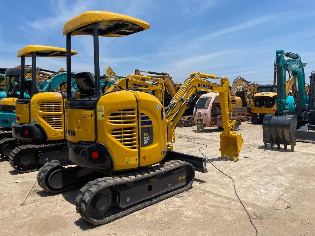 Komatsu PC 20 MR - Minikotró: 1 kép. Komatsu PC 20 MR - Minikotró: 1 kép.