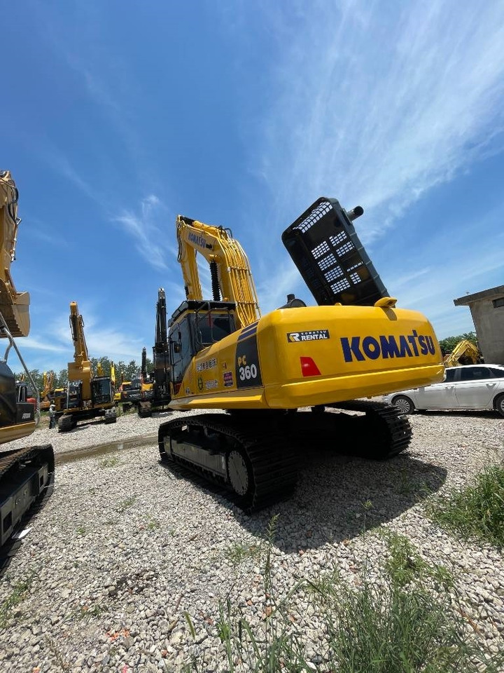 Komatsu PC 360 - Lánctalpas kotró: 1 kép. Komatsu PC 360 - Lánctalpas kotró: 1 kép.