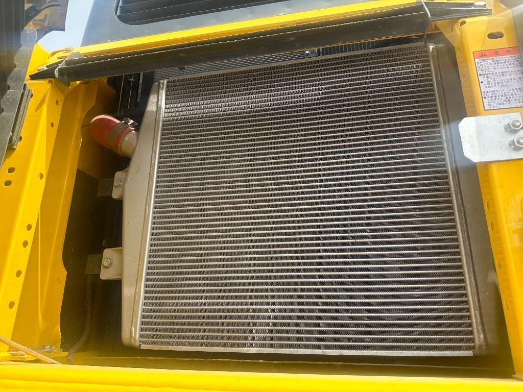 Komatsu PC 450 - Lánctalpas kotró: 5 kép. Komatsu PC 450 - Lánctalpas kotró: 5 kép.