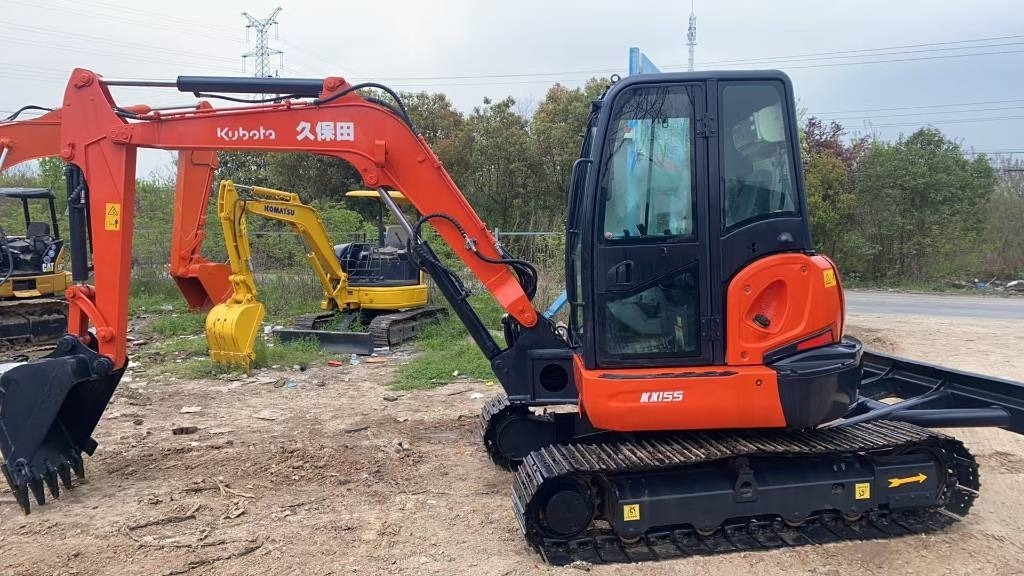 Kubota KX 155 - Minikotró: 2 kép. Kubota KX 155 - Minikotró: 2 kép.