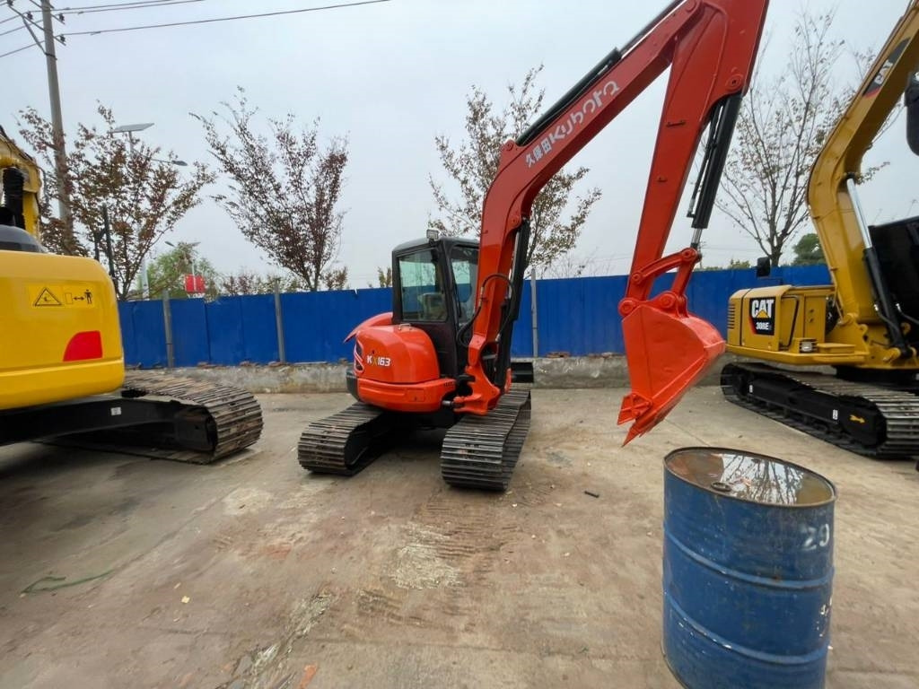 Kubota KX 163 - Lánctalpas kotró: 1 kép. Kubota KX 163 - Lánctalpas kotró: 1 kép.