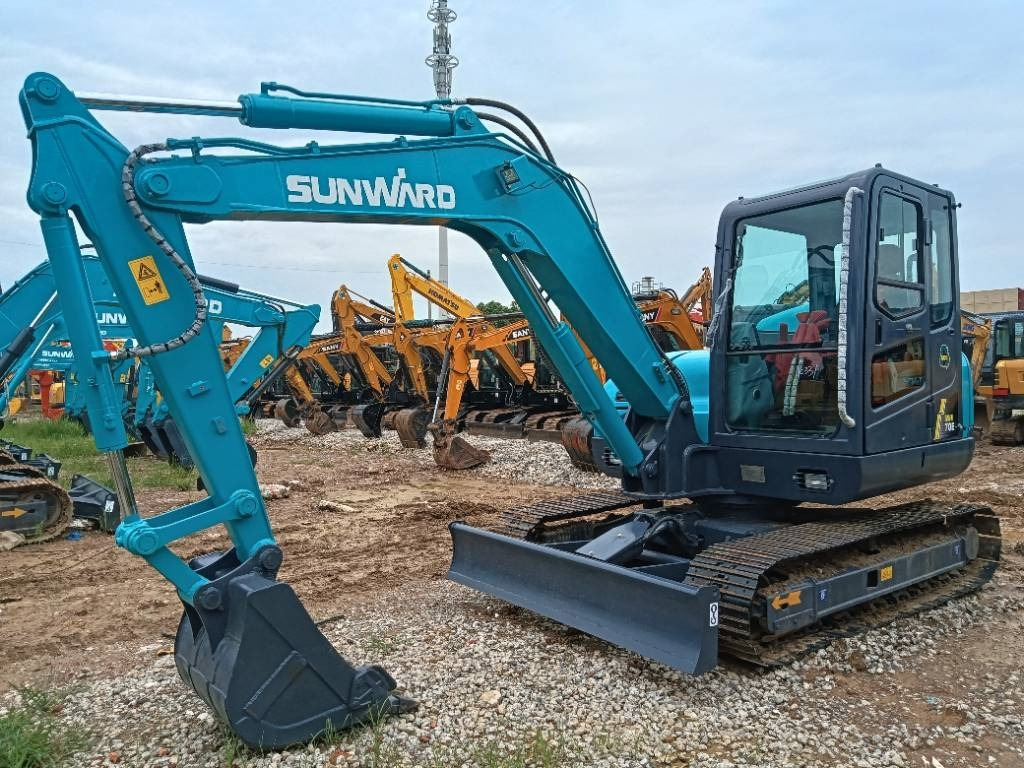 Sunward SWE 70  - Minikotró: 4 kép. Sunward SWE 70  - Minikotró: 4 kép.