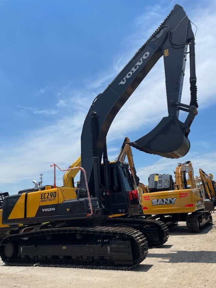 Volvo EC 290 - Lánctalpas kotró: 1 kép. Volvo EC 290 - Lánctalpas kotró: 1 kép.