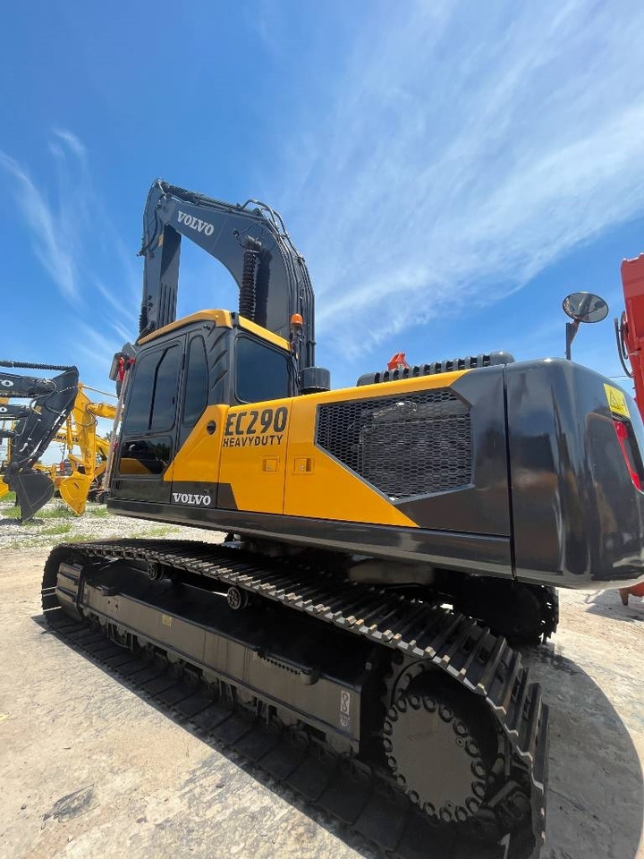 Volvo EC 290 - Lánctalpas kotró: 5 kép. Volvo EC 290 - Lánctalpas kotró: 5 kép.