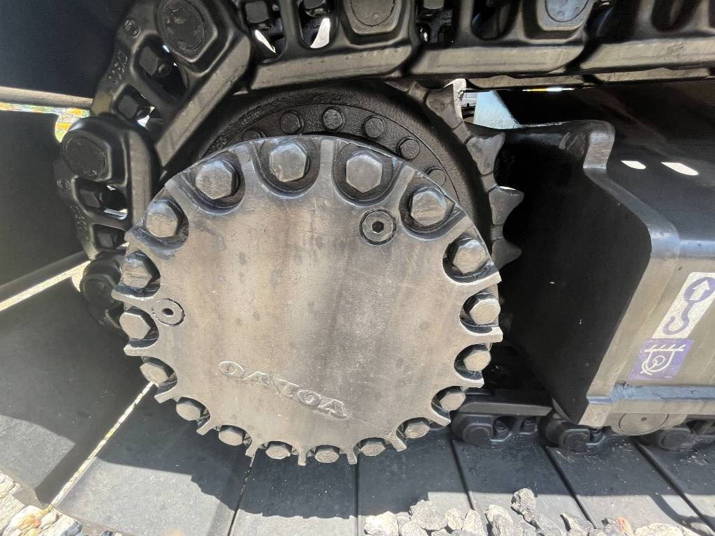 Volvo EC 300 - Lánctalpas kotró: 4 kép. Volvo EC 300 - Lánctalpas kotró: 4 kép.