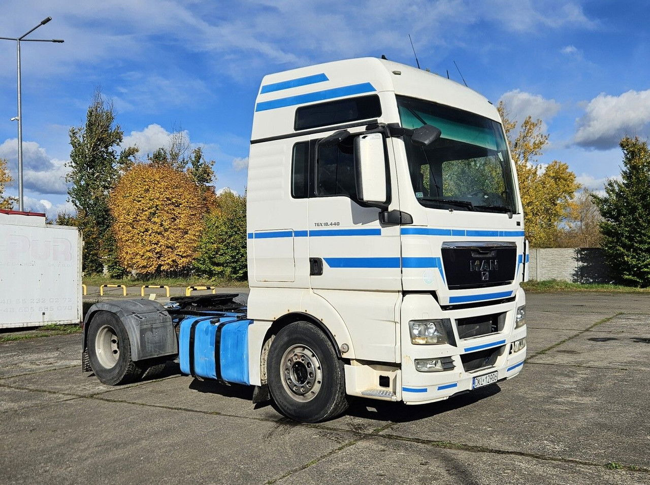 MAN TGX 18.440 intarder - automatic - 2009 year - Nyergesvontató: 3 kép. MAN TGX 18.440 intarder - automatic - 2009 year - Nyergesvontató: 3 kép.