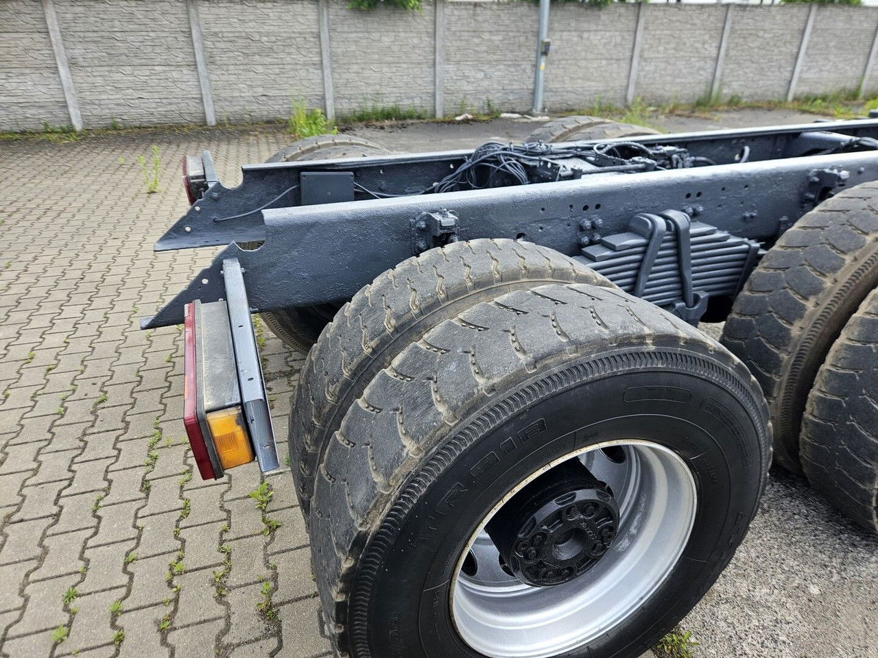 Scania 144 530 6X4 Manual Pump AND Injectros - Full Sprin G  - Alvaz teherautó: 5 kép. Scania 144 530 6X4 Manual Pump AND Injectros - Full Sprin G  - Alvaz teherautó: 5 kép.