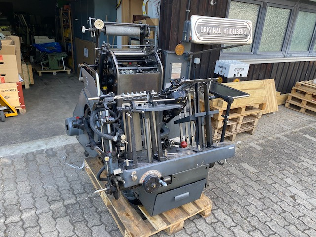 Heidelberg TP - Nyomdagép: 1 kép. Heidelberg TP - Nyomdagép: 1 kép.