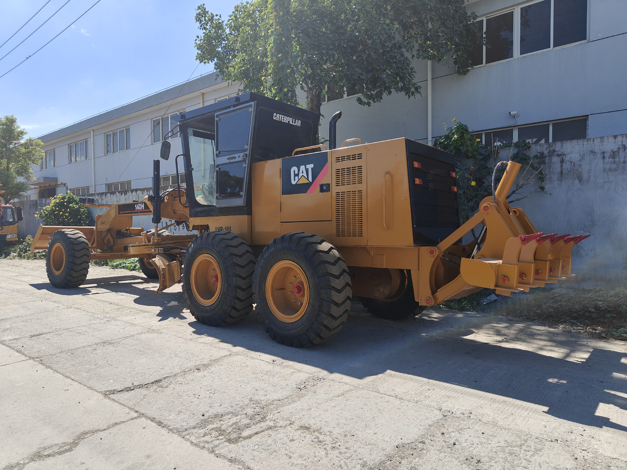 CATERPILLAR 140h with blade used cat motor grader 140k 140h 140g - Gréder: 2 kép. CATERPILLAR 140h with blade used cat motor grader 140k 140h 140g - Gréder: 2 kép.