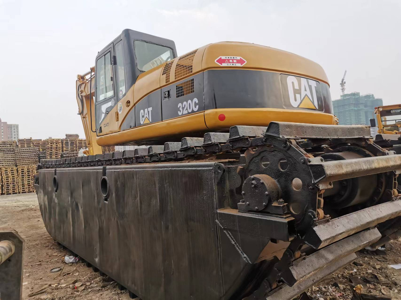 CATERPILLAR 320C Used cat 320 Swamp Buggy Amphibious Excavator - Kétéltű kotrógép: 4 kép. CATERPILLAR 320C Used cat 320 Swamp Buggy Amphibious Excavator - Kétéltű kotrógép: 4 kép.
