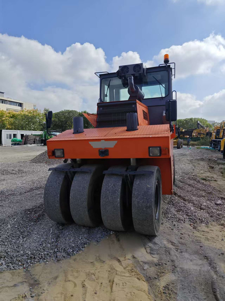 HAMM GRW15 - Talajtömörítő: 5 kép. HAMM GRW15 - Talajtömörítő: 5 kép.