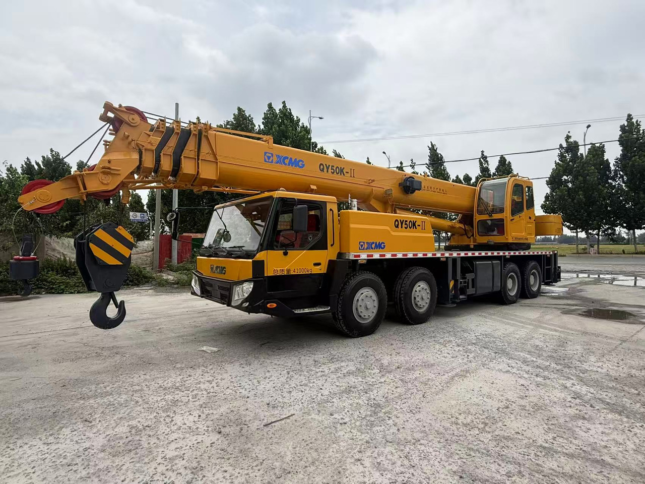 XCMG QY50K QY50K-II truck crane - Autódaru: 1 kép. XCMG QY50K QY50K-II truck crane - Autódaru: 1 kép.