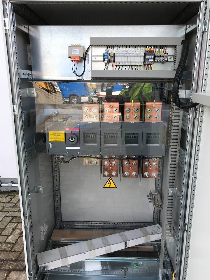 ATS Panel 2.500A - Max 1.730 kVA - DPX-27513 - Építőipari berendezések: 5 kép. ATS Panel 2.500A - Max 1.730 kVA - DPX-27513 - Építőipari berendezések: 5 kép.