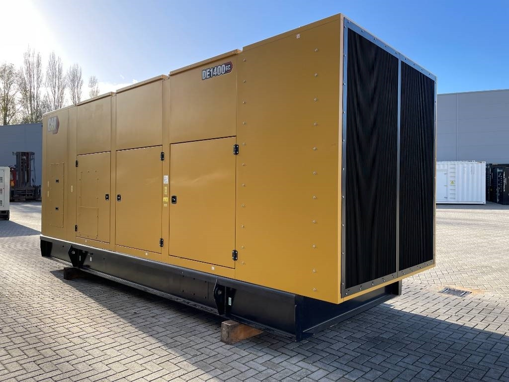 CAT DE1400GC - 1400 kVA Standby Generator - DPX-18227 - Áramfejlesztő: 3 kép. CAT DE1400GC - 1400 kVA Standby Generator - DPX-18227 - Áramfejlesztő: 3 kép.
