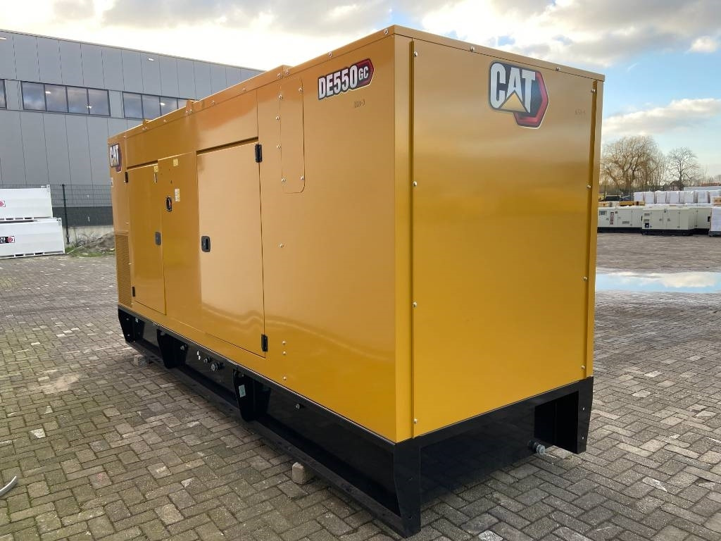 CAT DE550GC - 550 kVA Stand-by Generator - DPX-18221 - Áramfejlesztő: 2 kép. CAT DE550GC - 550 kVA Stand-by Generator - DPX-18221 - Áramfejlesztő: 2 kép.