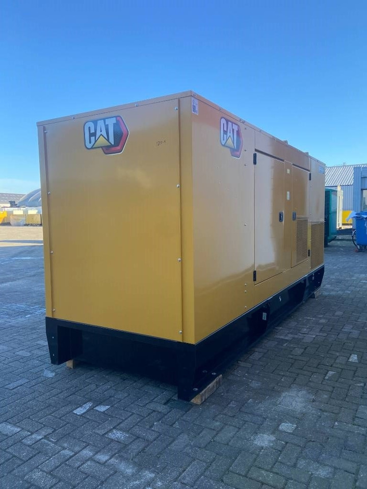 CAT DE550GC - 550 kVA Stand-by Generator - DPX-18221 - Áramfejlesztő: 3 kép. CAT DE550GC - 550 kVA Stand-by Generator - DPX-18221 - Áramfejlesztő: 3 kép.
