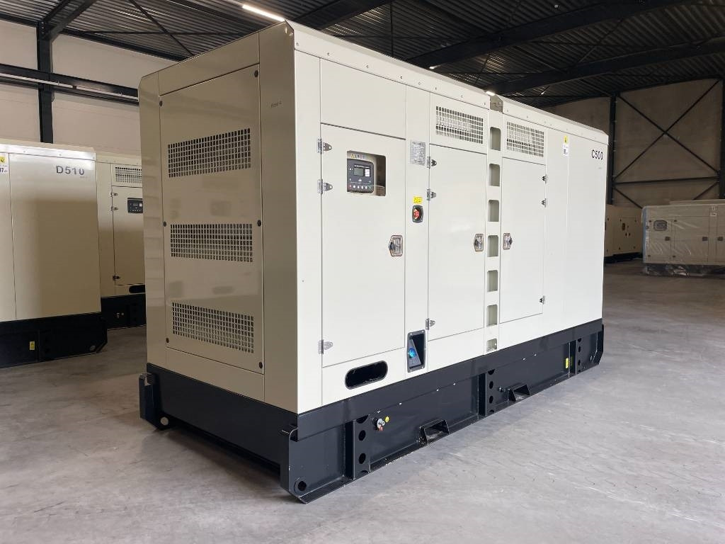 Cummins 6ZTAA13-G4 - 500 kVA Generator - DPX-19845 - Áramfejlesztő: 2 kép. Cummins 6ZTAA13-G4 - 500 kVA Generator - DPX-19845 - Áramfejlesztő: 2 kép.