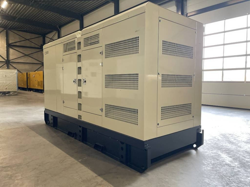 Cummins 6ZTAA13-G4 - 500 kVA Generator - DPX-19845 - Áramfejlesztő: 3 kép. Cummins 6ZTAA13-G4 - 500 kVA Generator - DPX-19845 - Áramfejlesztő: 3 kép.