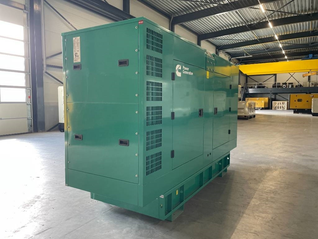 Cummins C170D5 - 170 kVA Generator - DPX-18511 - Áramfejlesztő: 4 kép. Cummins C170D5 - 170 kVA Generator - DPX-18511 - Áramfejlesztő: 4 kép.