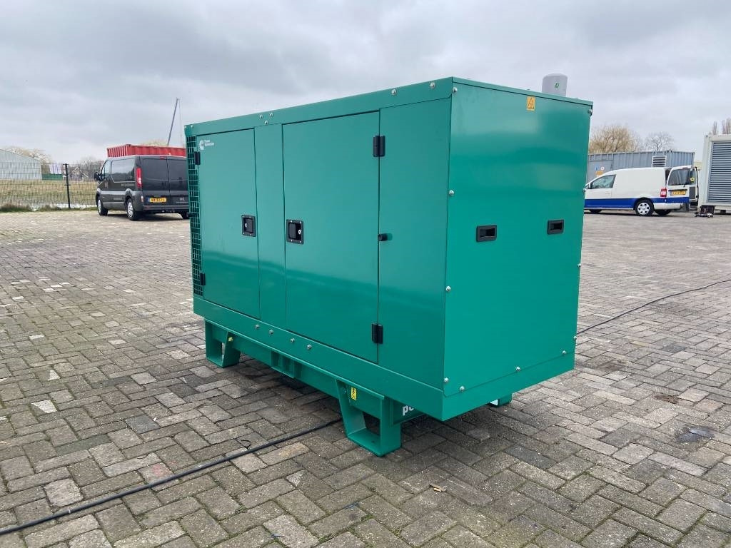 Cummins C38D5 - 38 kVA Generator - DPX-18504 - Áramfejlesztő: 2 kép. Cummins C38D5 - 38 kVA Generator - DPX-18504 - Áramfejlesztő: 2 kép.