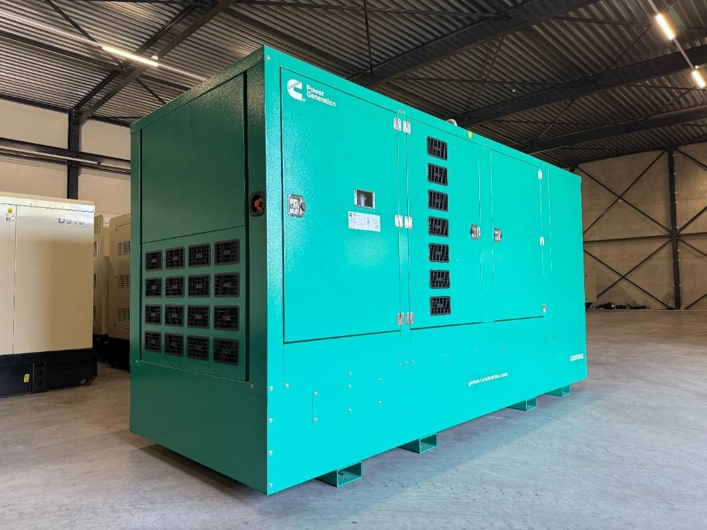 Cummins C500D5Q - 500 kVA Generator - DPX-18520 - Áramfejlesztő: 2 kép. Cummins C500D5Q - 500 kVA Generator - DPX-18520 - Áramfejlesztő: 2 kép.