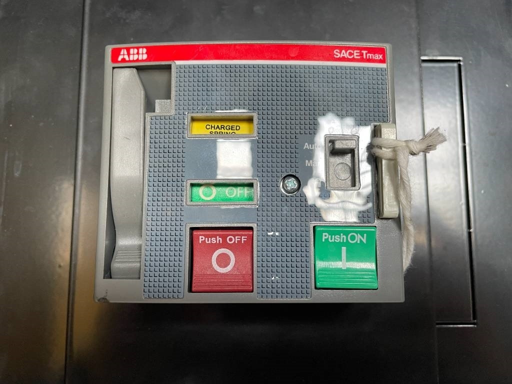 Deutz TCD4.1L4 - 105 kVA Stage V Generator - DPX-19011 - Áramfejlesztő: 2 kép. Deutz TCD4.1L4 - 105 kVA Stage V Generator - DPX-19011 - Áramfejlesztő: 2 kép.