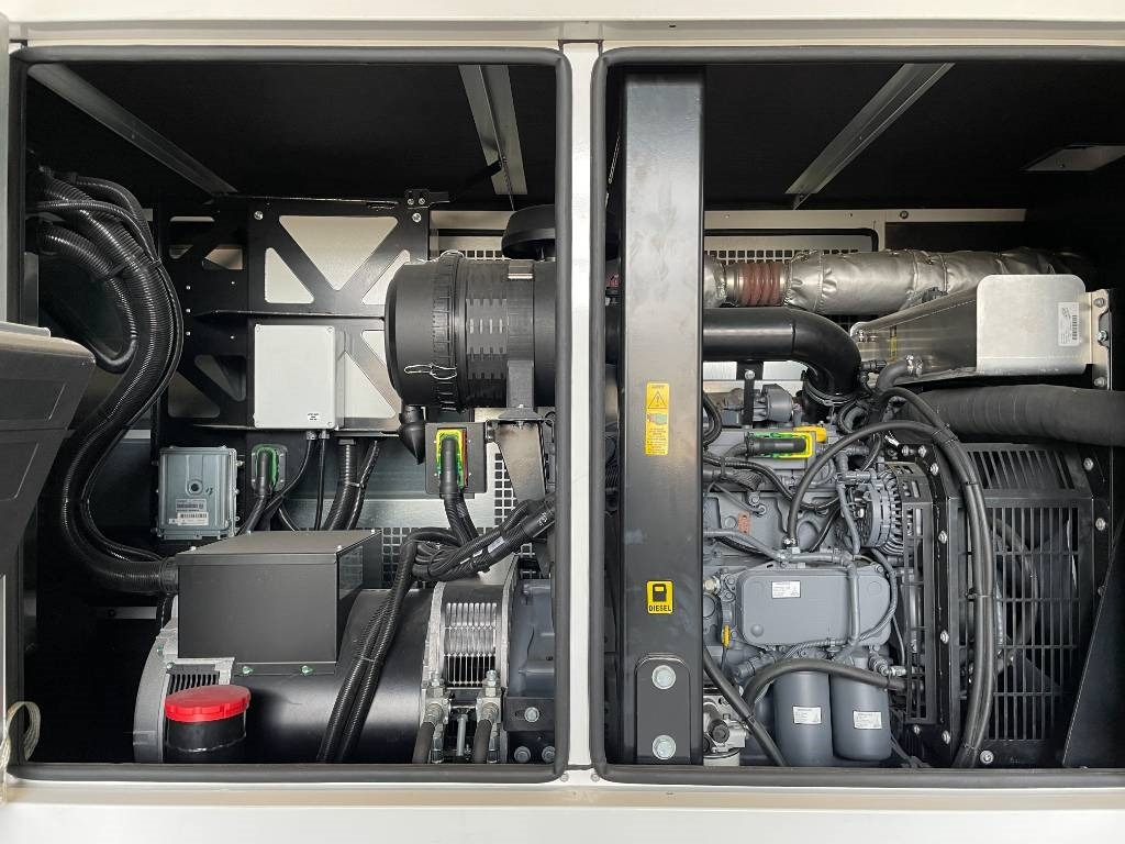 Deutz TCD4.1L4 - 105 kVA Stage V Generator - DPX-19011 - Áramfejlesztő: 5 kép. Deutz TCD4.1L4 - 105 kVA Stage V Generator - DPX-19011 - Áramfejlesztő: 5 kép.