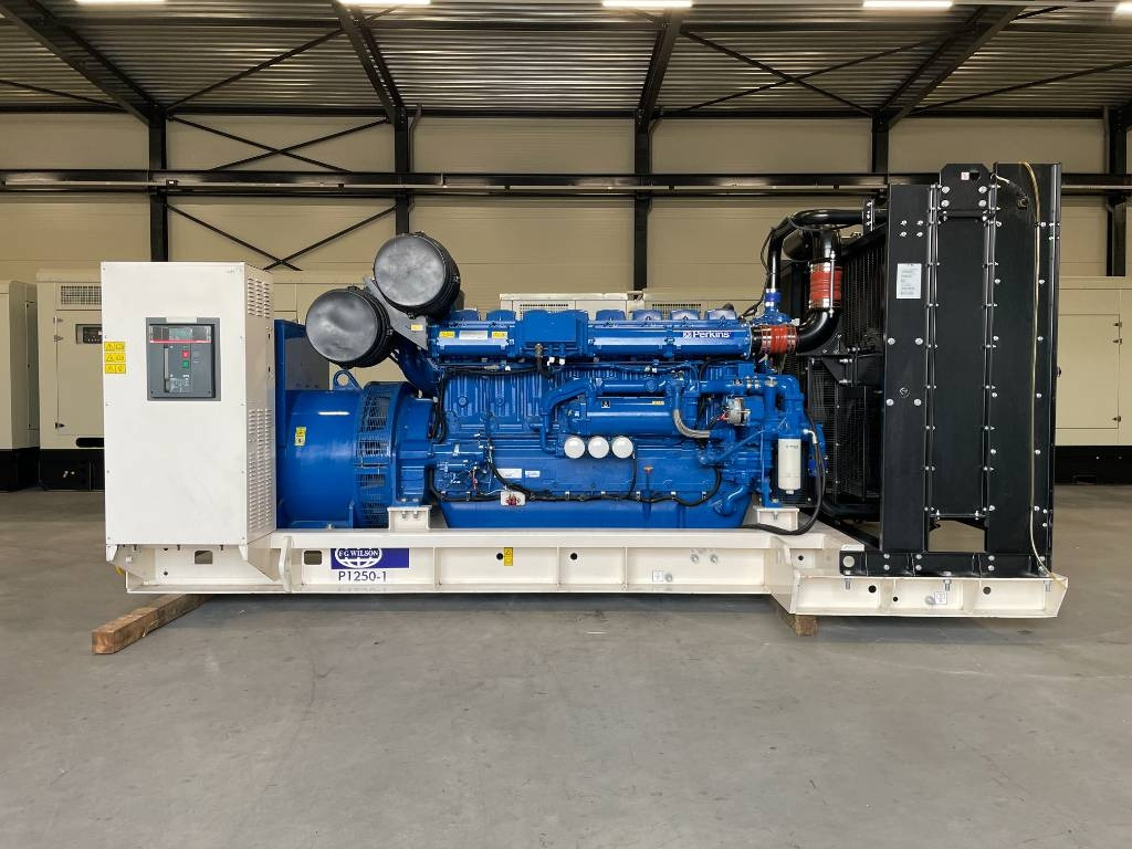 FG Wilson P1250-1 - 1250 kVA Open Genset - DPX-16028-O - Áramfejlesztő: 1 kép. FG Wilson P1250-1 - 1250 kVA Open Genset - DPX-16028-O - Áramfejlesztő: 1 kép.