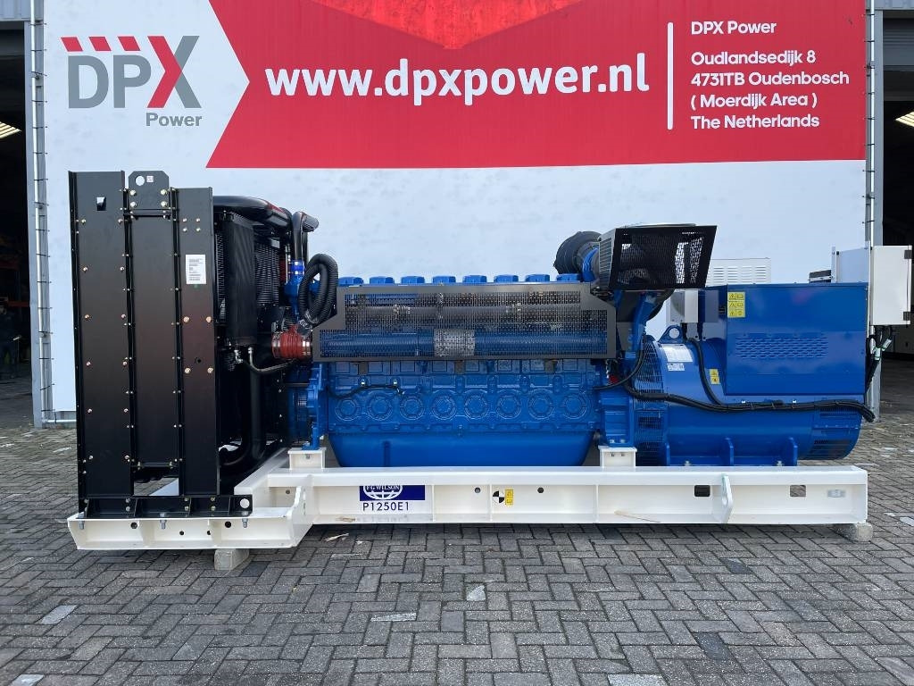 FG Wilson P1250-1 - 1250 kVA Open Genset - DPX-16028-O - Áramfejlesztő: 1 kép. FG Wilson P1250-1 - 1250 kVA Open Genset - DPX-16028-O - Áramfejlesztő: 1 kép.