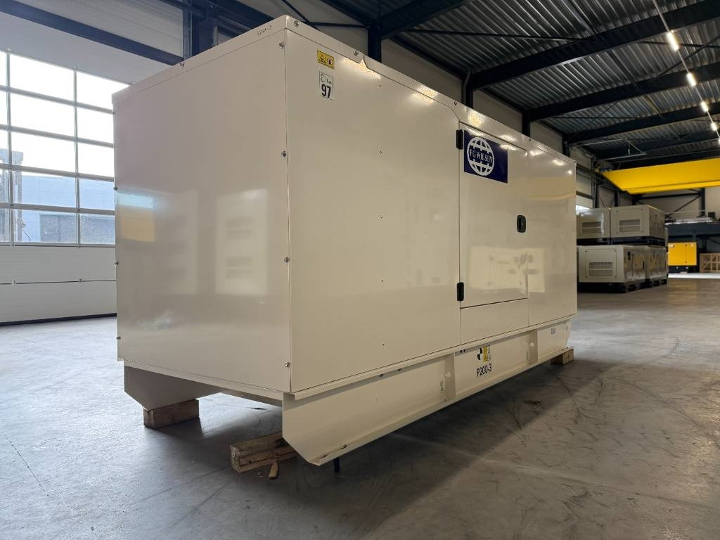 FG Wilson P200-3 - 200 kVA Genset - DPX-16011 - Áramfejlesztő: 4 kép. FG Wilson P200-3 - 200 kVA Genset - DPX-16011 - Áramfejlesztő: 4 kép.