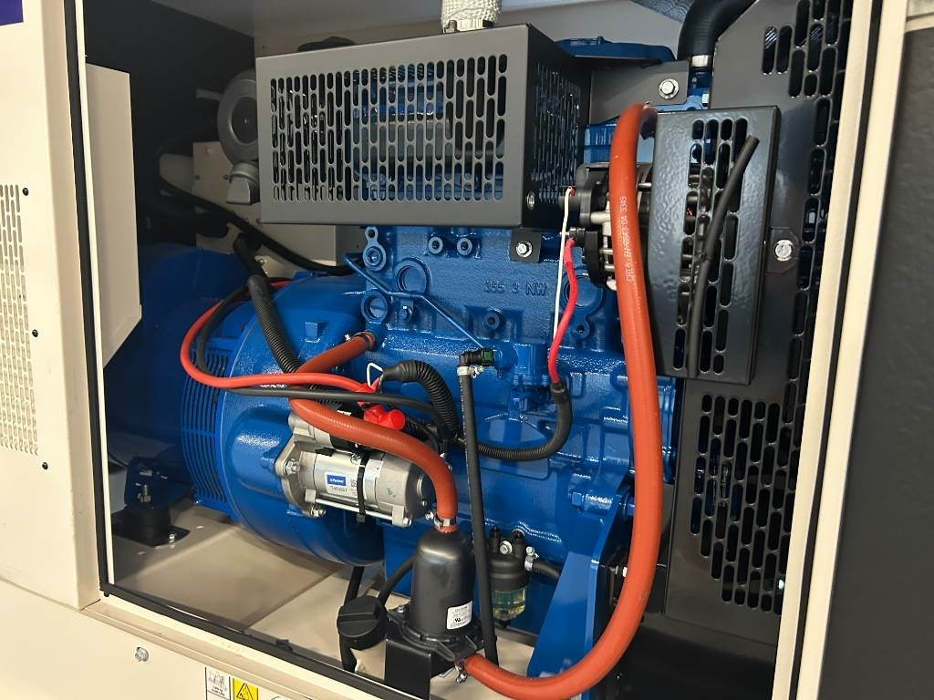 Új Áramfejlesztő FG Wilson P33-3 - 33 kVA Genset - DPX-16003: 18 kép.