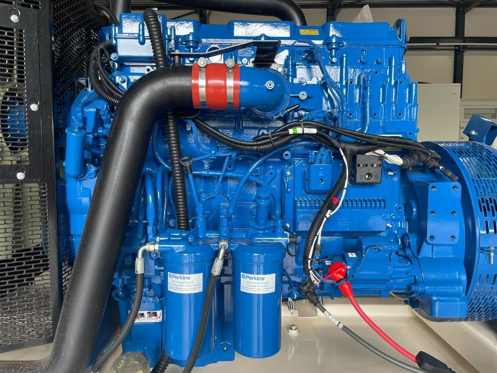 FG Wilson P450-3 - 450 kVA Open Genset - DPX-16018-O - Áramfejlesztő: 5 kép. FG Wilson P450-3 - 450 kVA Open Genset - DPX-16018-O - Áramfejlesztő: 5 kép.