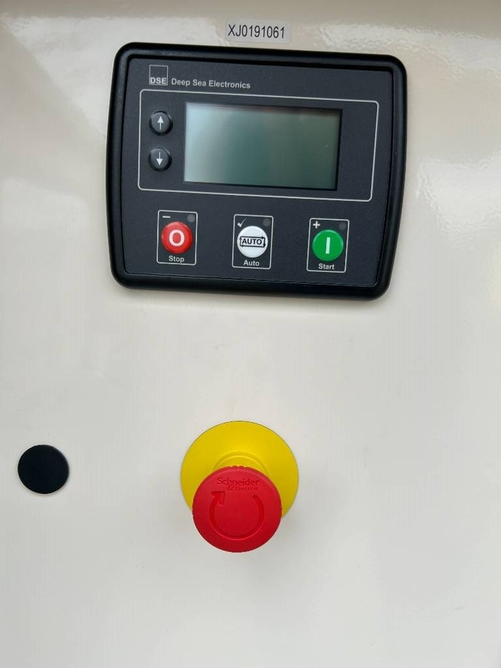 Új Áramfejlesztő FG Wilson P55-3 - 55 kVA Genset - DPX-16005: 6 kép. Új Áramfejlesztő FG Wilson P55-3 - 55 kVA Genset - DPX-16005: 6 kép.