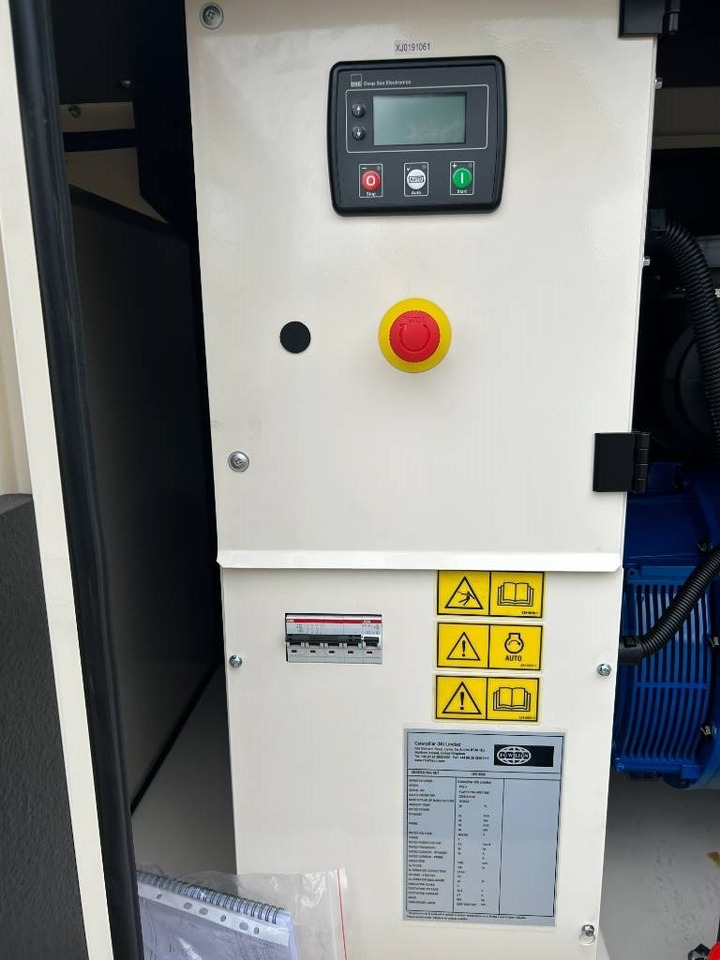 FG Wilson P55-3 - 55 kVA Genset - DPX-16005 - Áramfejlesztő: 5 kép. FG Wilson P55-3 - 55 kVA Genset - DPX-16005 - Áramfejlesztő: 5 kép.