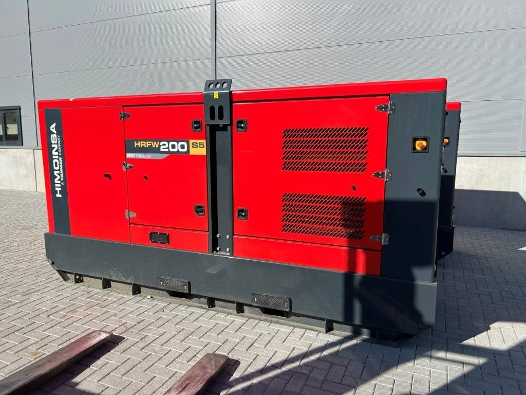 Himoinsa HRFW-200S5 - 200 kVA Stage V - DPX-12636 - Áramfejlesztő: 1 kép. Himoinsa HRFW-200S5 - 200 kVA Stage V - DPX-12636 - Áramfejlesztő: 1 kép.