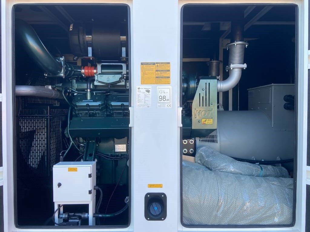 Hyundai DP222CC - 1000 kVA Generator - DPX-21068 - Áramfejlesztő: 5 kép. Hyundai DP222CC - 1000 kVA Generator - DPX-21068 - Áramfejlesztő: 5 kép.