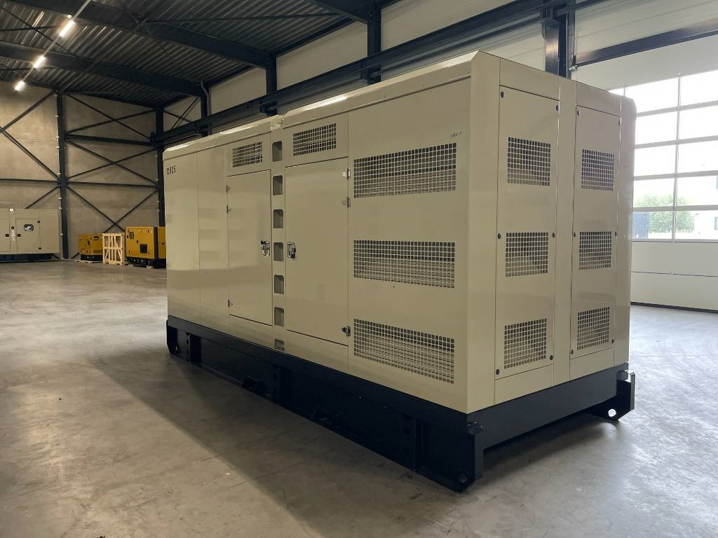 Hyundai DP222LC - 825 kVA Generator - DPX-19858 - Áramfejlesztő: 3 kép. Hyundai DP222LC - 825 kVA Generator - DPX-19858 - Áramfejlesztő: 3 kép.