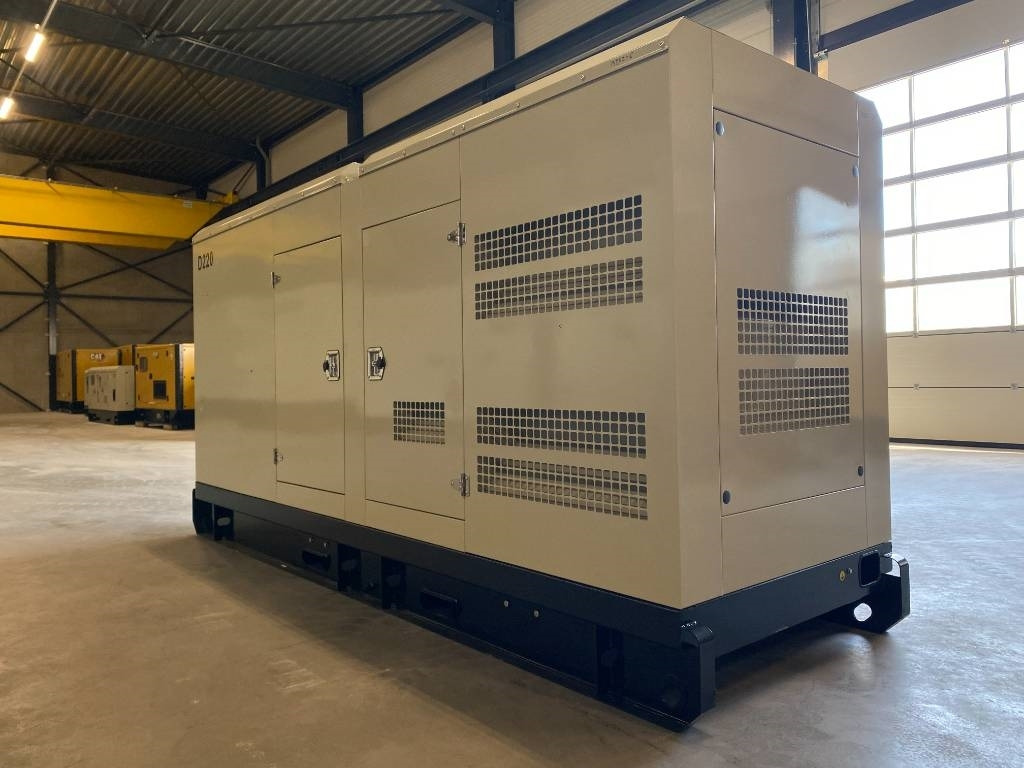 Hyundai P086TI - 220 kVA Generator - DPX-19852 - Áramfejlesztő: 3 kép. Hyundai P086TI - 220 kVA Generator - DPX-19852 - Áramfejlesztő: 3 kép.